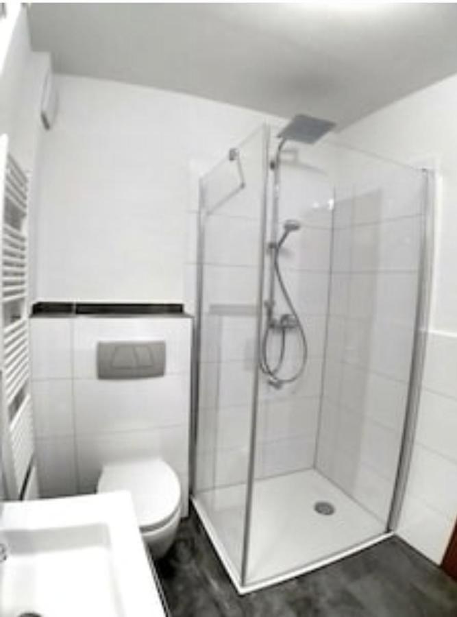 Exklusive Ferienwohnung Mit Terasse Und Garten In Einbeck, Zentrum! Neu!! Ngoại thất bức ảnh