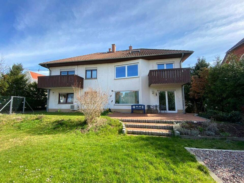 Exklusive Ferienwohnung Mit Terasse Und Garten In Einbeck, Zentrum! Neu!! Ngoại thất bức ảnh